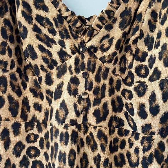 Zara Leopard Print Mini Dress With Button Detail (Sz Small) - Picture 5 of 9